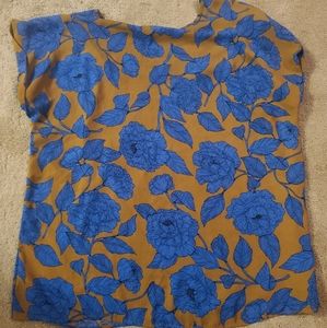 Motherhood Maternity XL flowy womens shirt